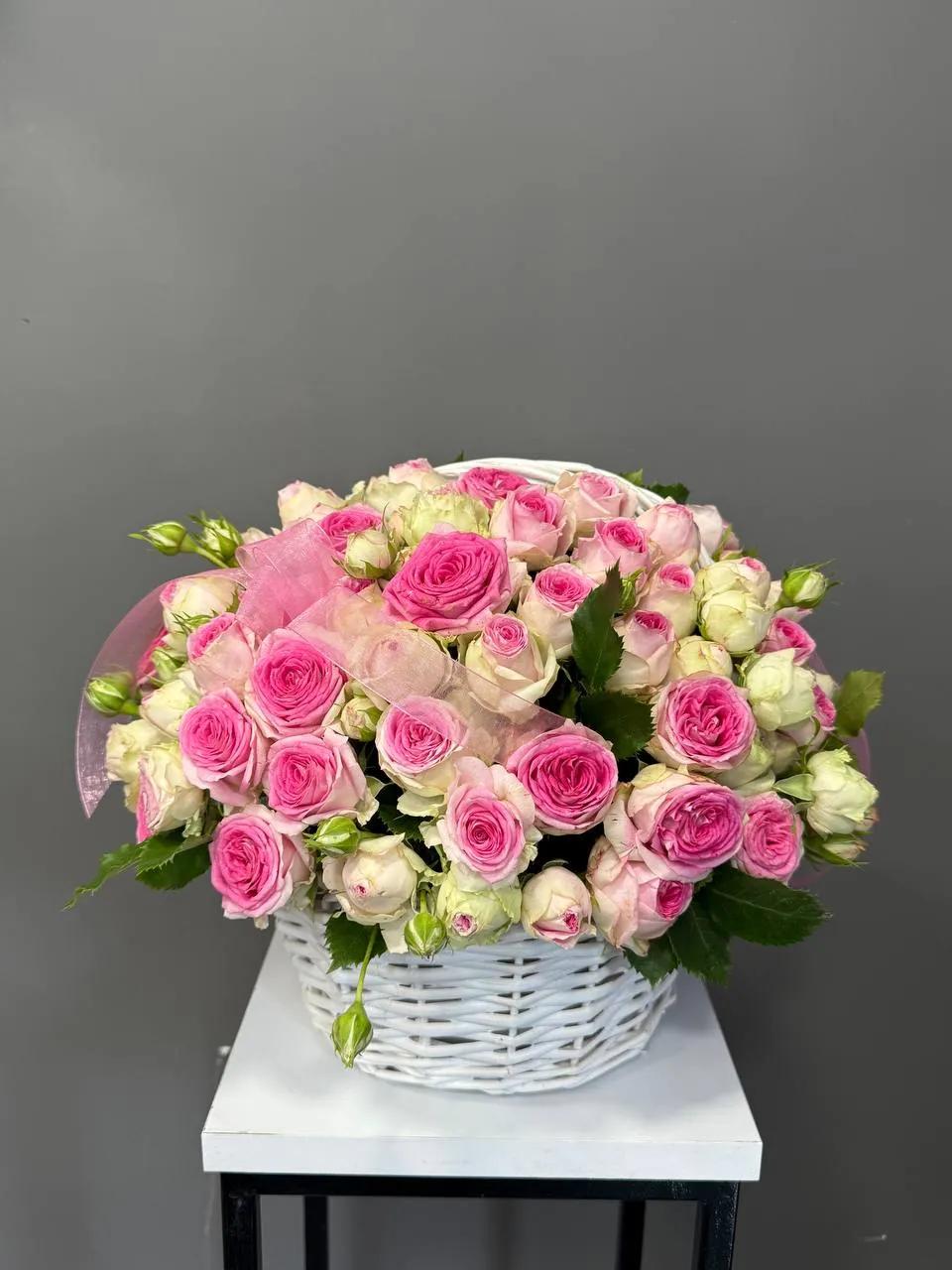 Bunch of roses in a basket | ծաղիկներ, ծաղկեպսակներ, բույսեր Երևան