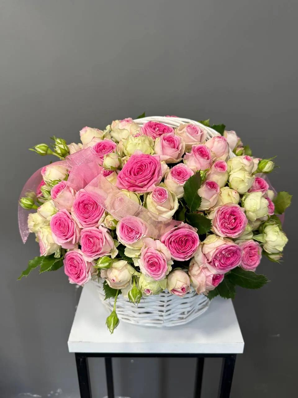 Bunch of roses in a basket | ծաղիկներ, ծաղկեպսակներ, բույսեր Երևան
