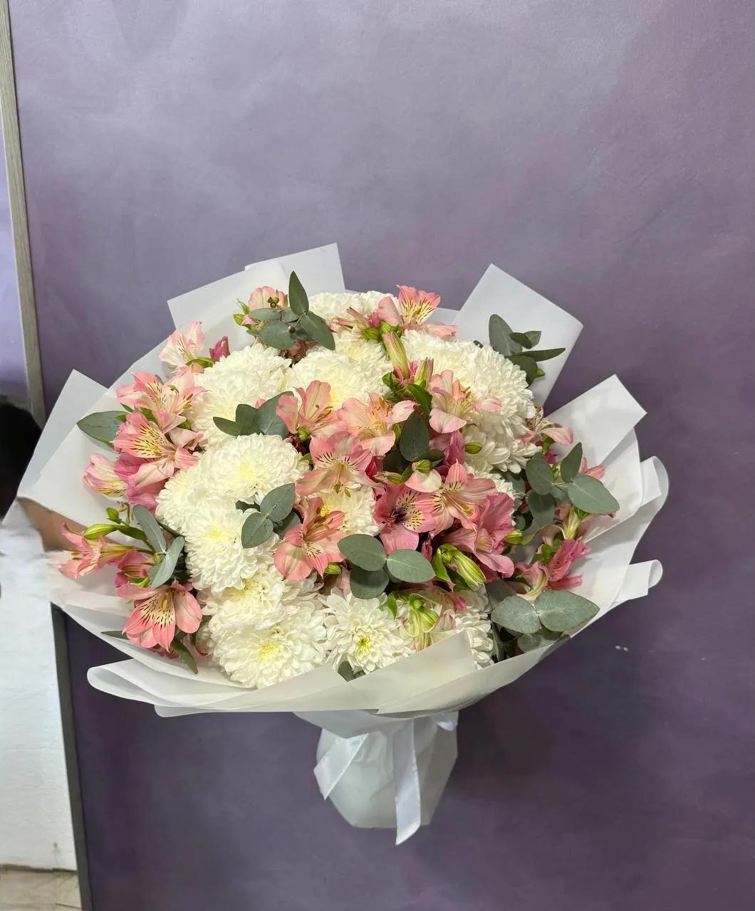 Alstroemeria and chrysanthemum in one bunch | ծաղիկներ, ծաղկեպսակներ, բույսեր Երևան