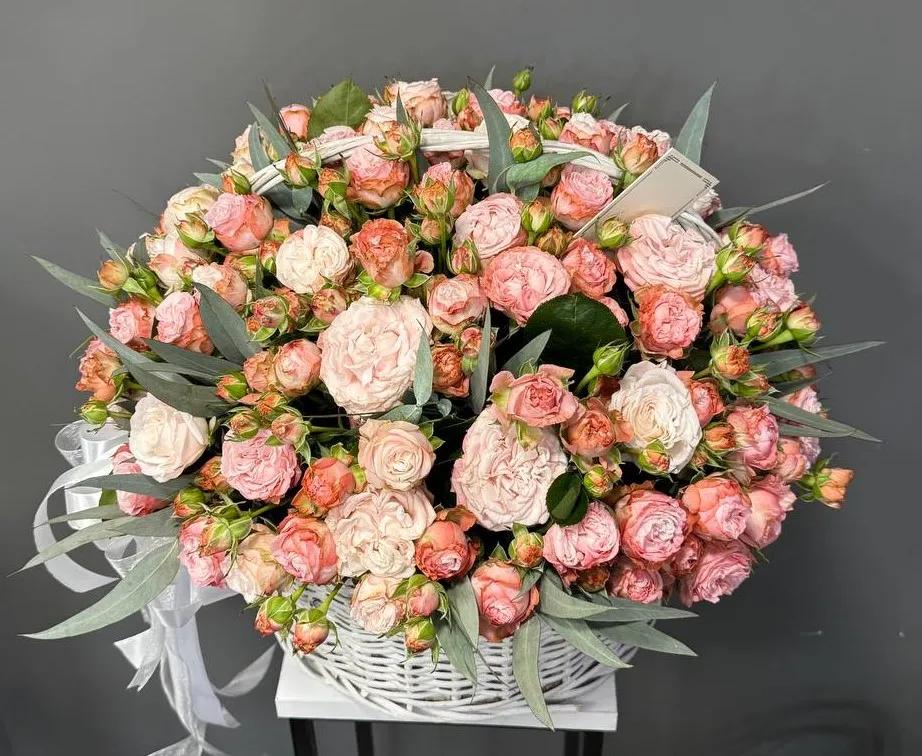 Bunch of roses in a basket | ծաղիկներ, ծաղկեպսակներ, բույսեր Երևան
