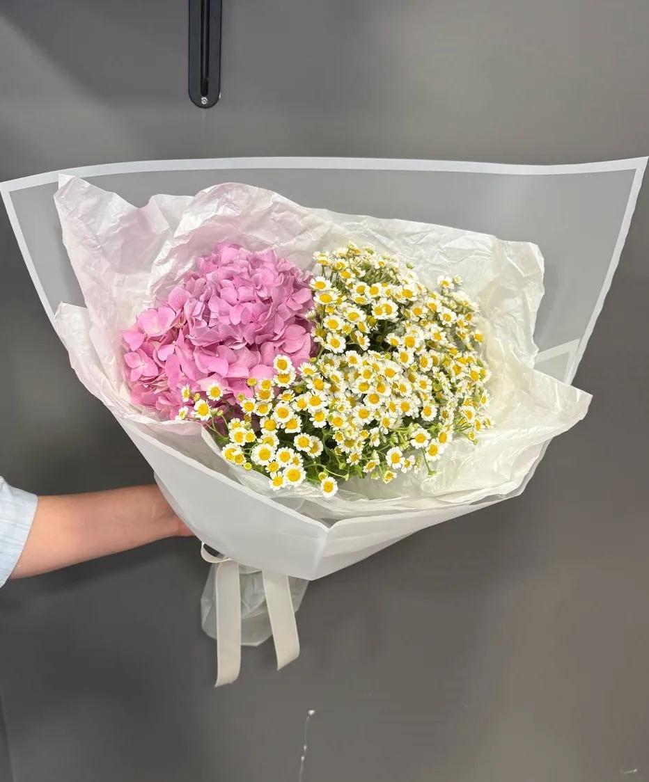 Hydrangea and daisy in one bouquet | ծաղիկներ, ծաղկեպսակներ, բույսեր Երևան
