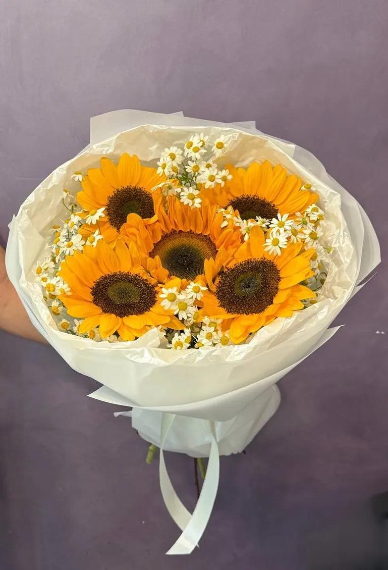 Chamomile and sunflower in one bunch | ծաղիկներ, ծաղկեպսակներ, բույսեր Երևան