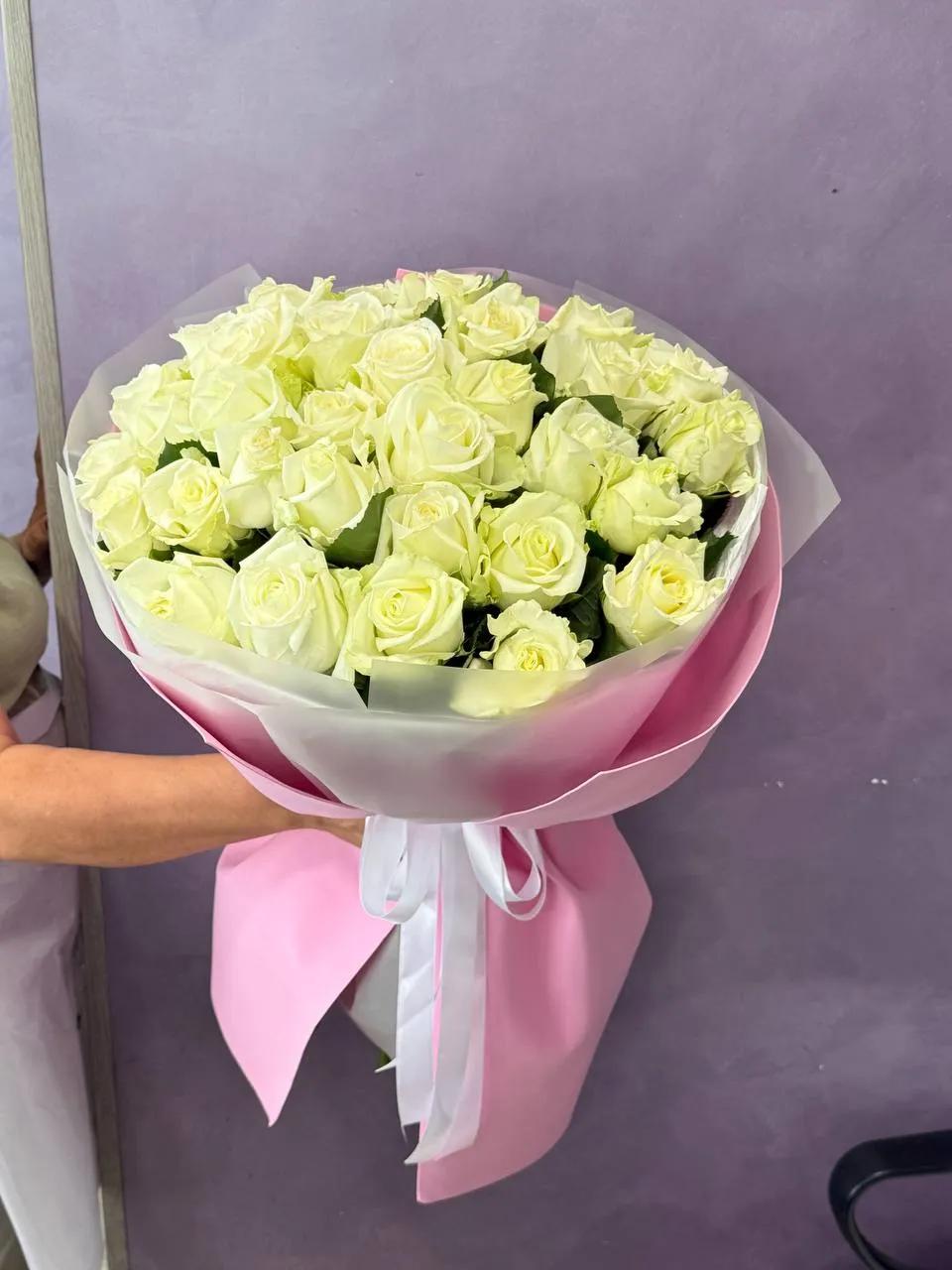 A bunch of white roses | ծաղիկներ, ծաղկեպսակներ, բույսեր Երևան
