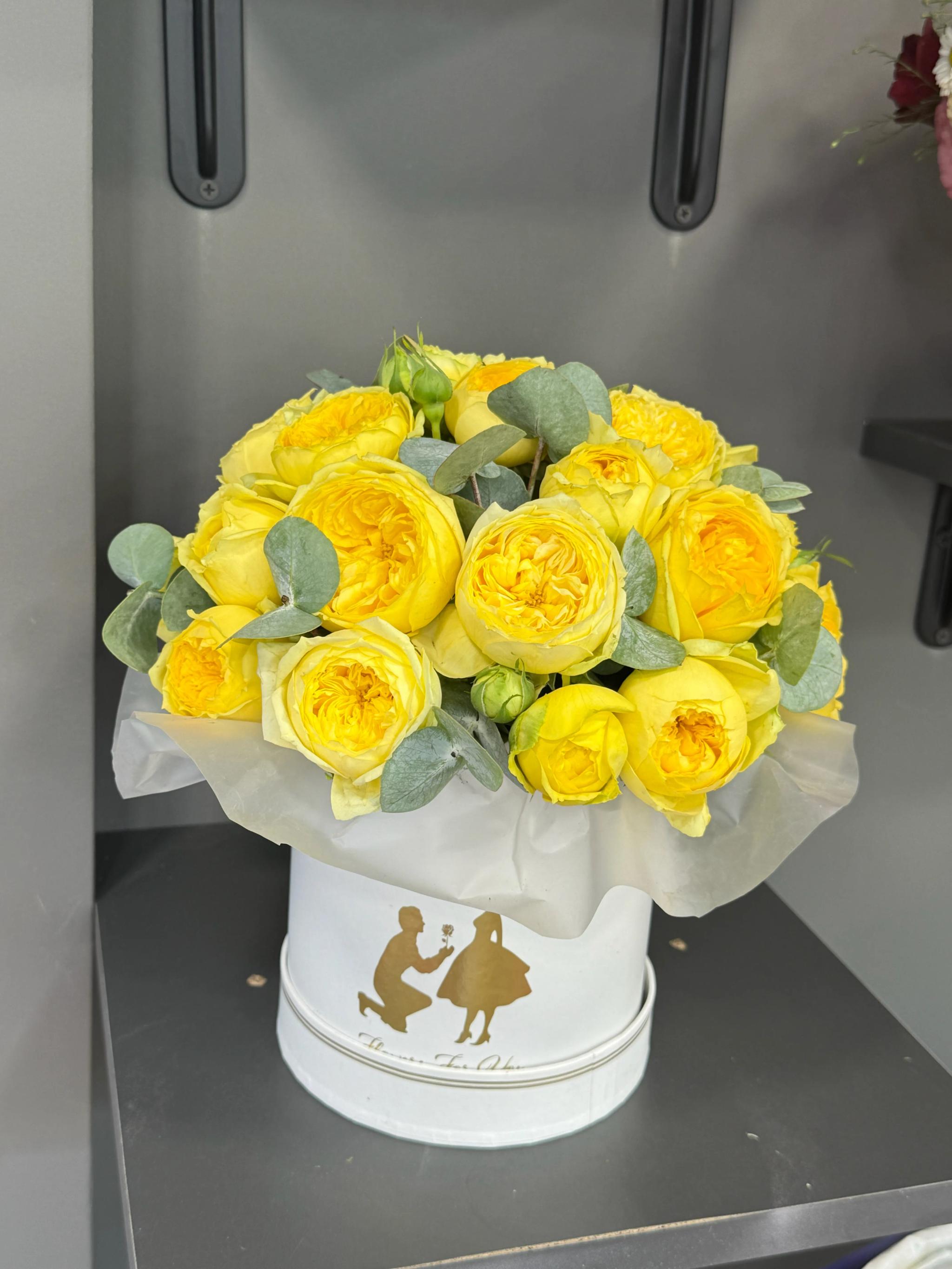 Box with peonies | ծաղիկներ, ծաղկեպսակներ, բույսեր Երևան