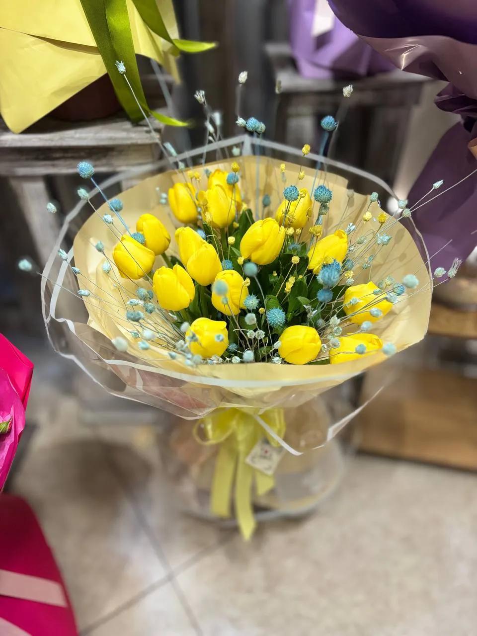Bunch of yellow tulips | ծաղիկներ, ծաղկեպսակներ, բույսեր Երևան
