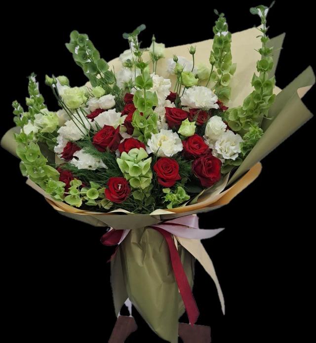 Roses and lisianthus in one bouquet | ծաղիկներ, ծաղկեպսակներ, բույսեր - առաքում Երևան