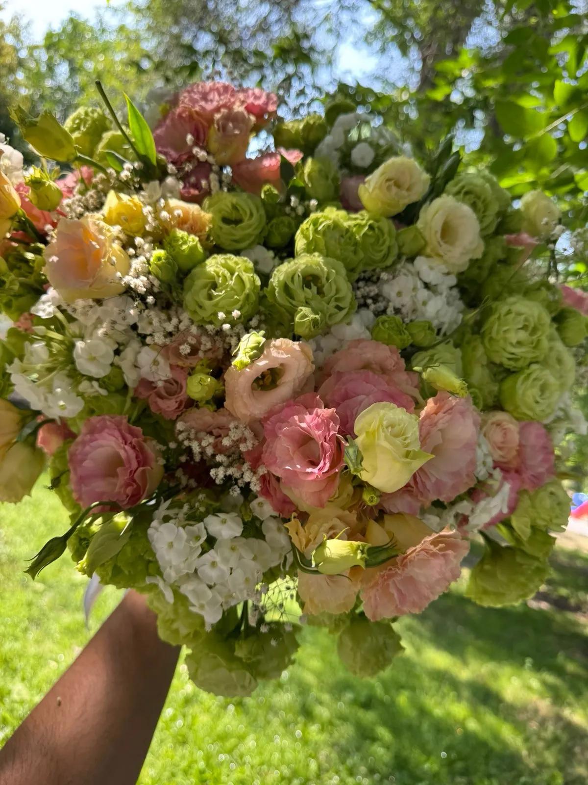 Bright lisianthus | ծաղիկներ, ծաղկեպսակներ, բույսեր Երևան