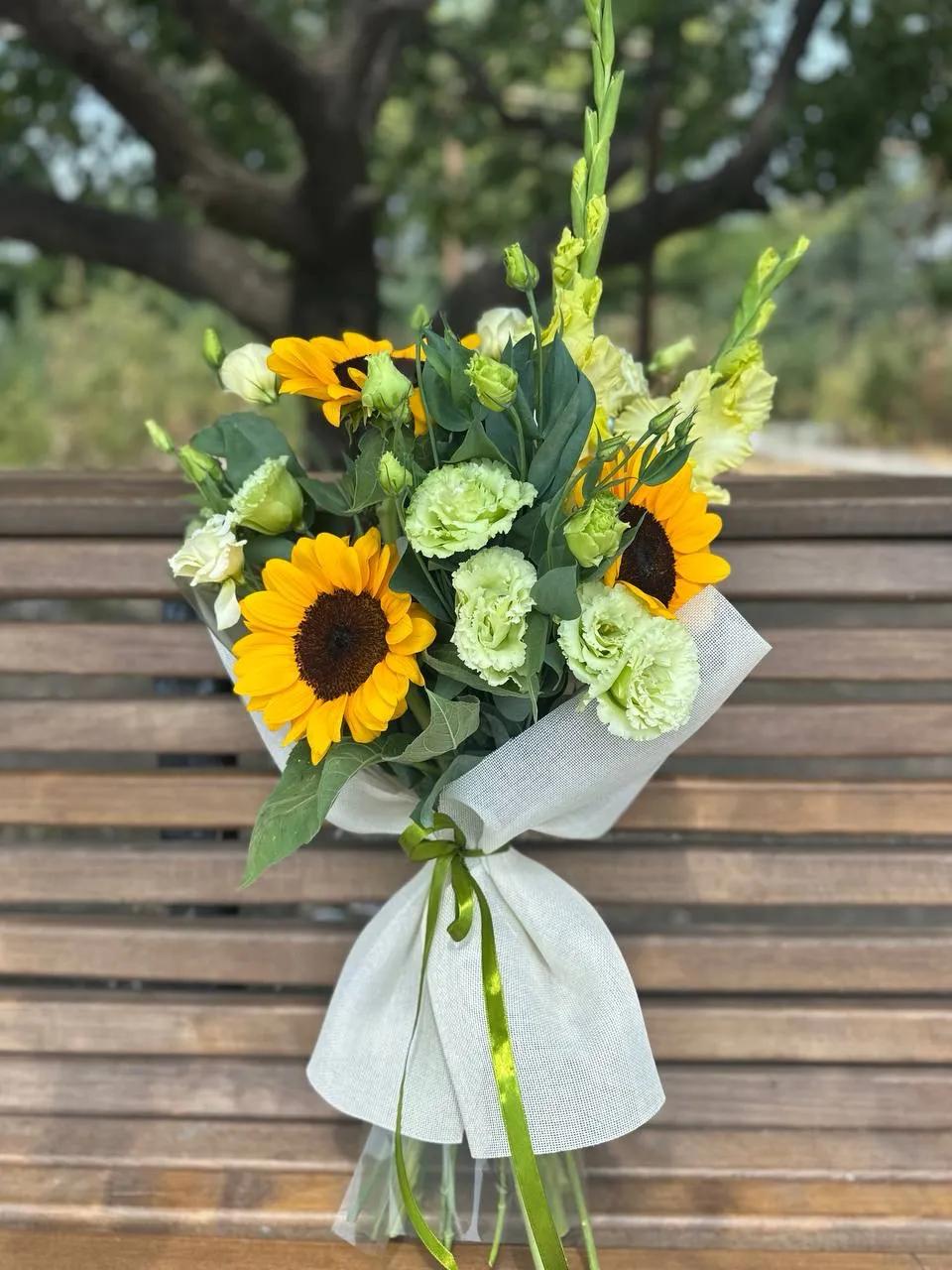 A bunch of sun | ծաղիկներ, ծաղկեպսակներ, բույսեր Երևան