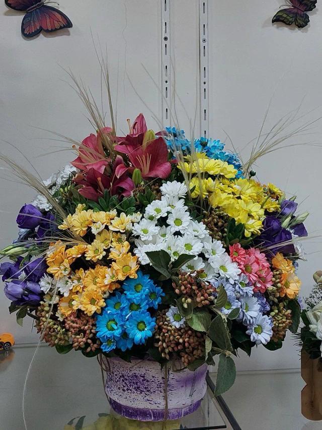 Flowers in a box | ծաղիկներ, ծաղկեպսակներ, բույսեր - առաքում Երևան