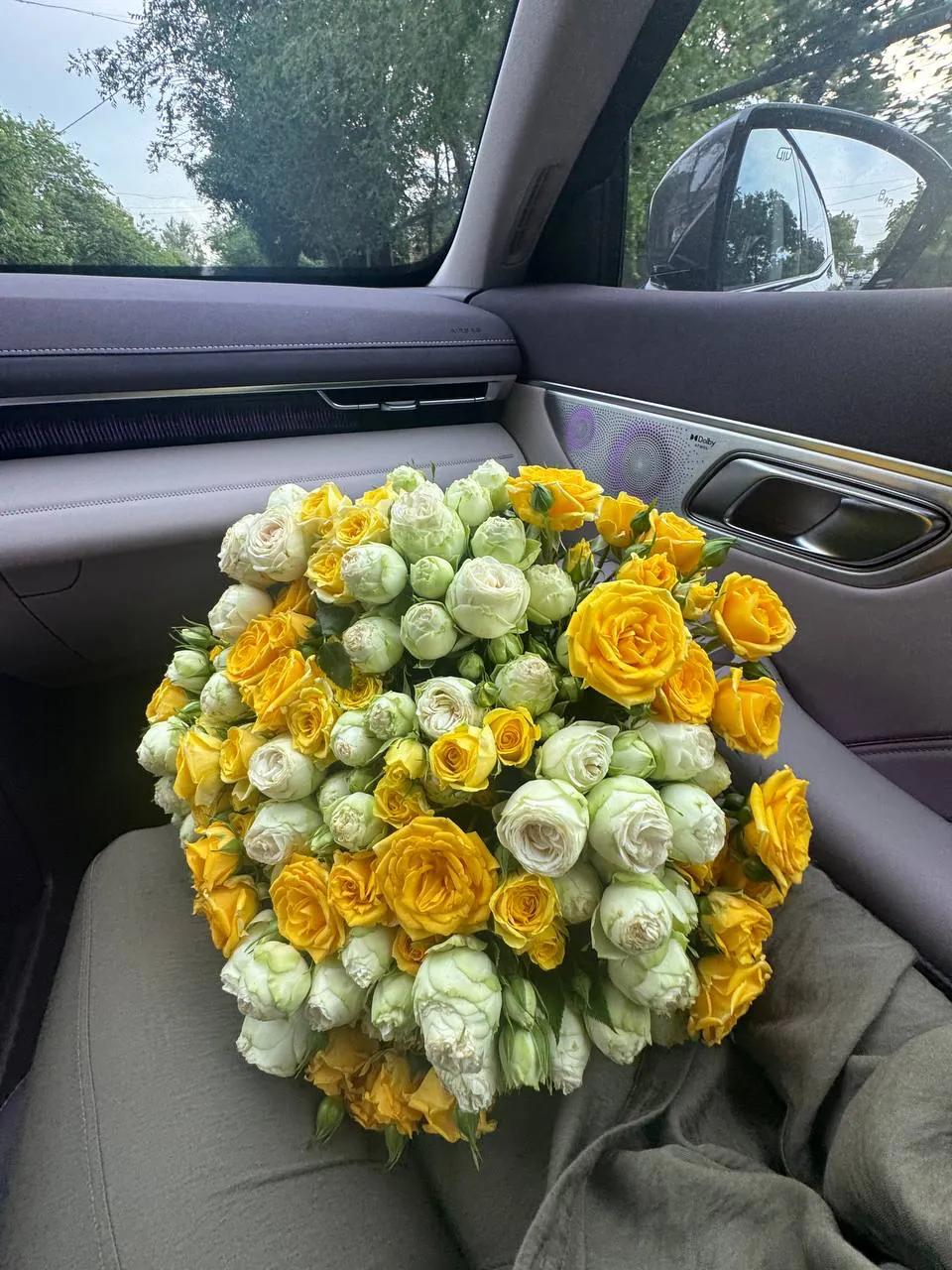 Corianders and peonies | ծաղիկներ, ծաղկեպսակներ, բույսեր Երևան
