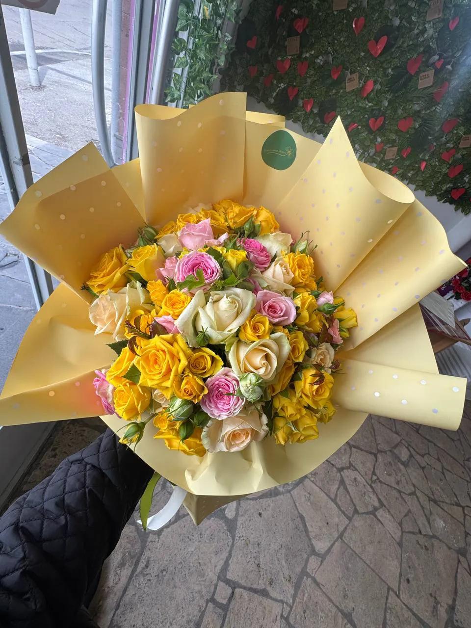 Bunch of colorful roses | ծաղիկներ, ծաղկեպսակներ, բույսեր Երևան